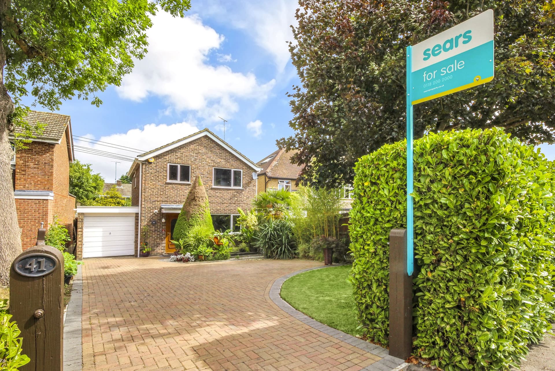 buy house in Bracknell, Berkshire