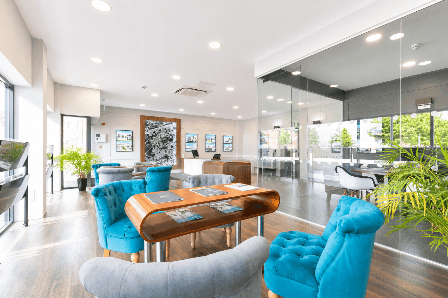 Mortgage advisor services in wokingham