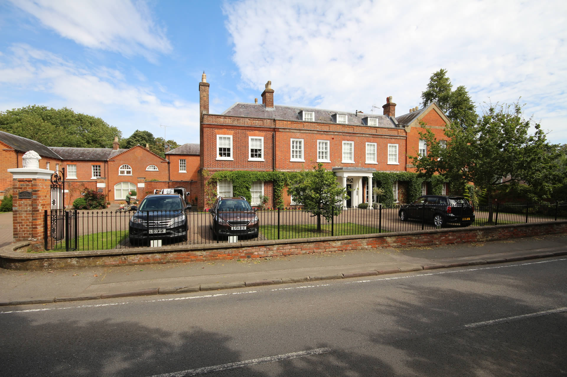 Bracknell Estate Agents Sales & Letting Agents in Bracknell