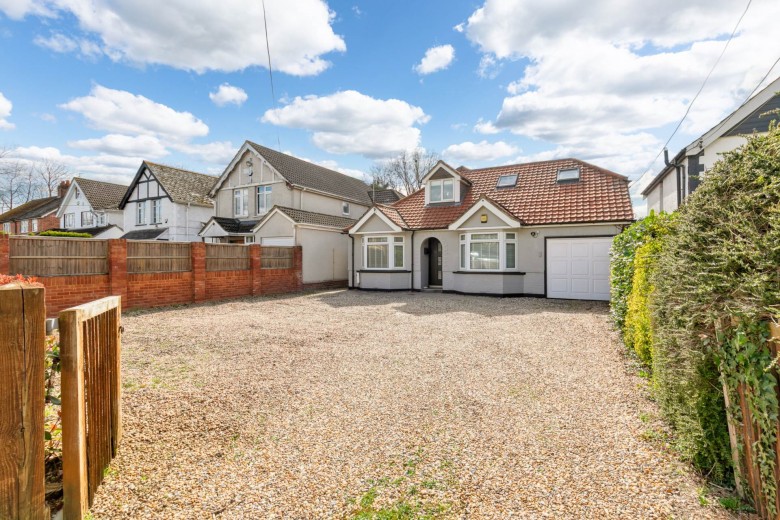 Click the photo for more details of Reading Road, Wokingham